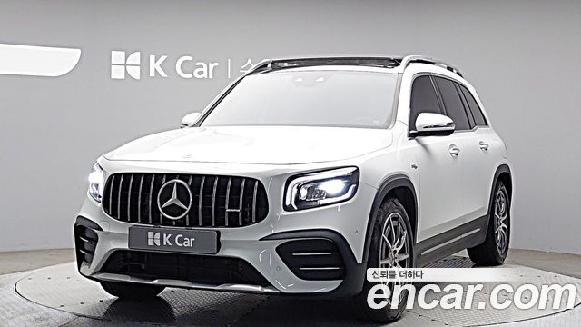 Mercedes-Benz GLB-Class 2023 — photo 1