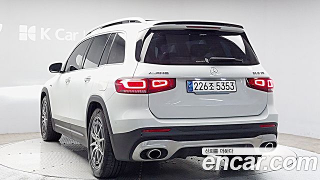 Mercedes-Benz GLB-Class 2023 — photo 2