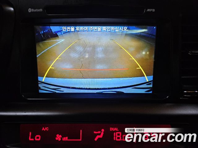 Kia K5 2013 — photo 16