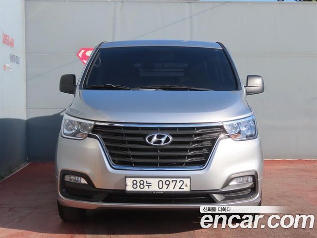 Hyundai Starex 2019 — photo 2