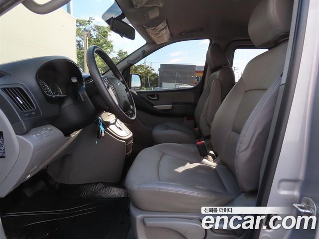 Hyundai Starex 2019 — photo 9
