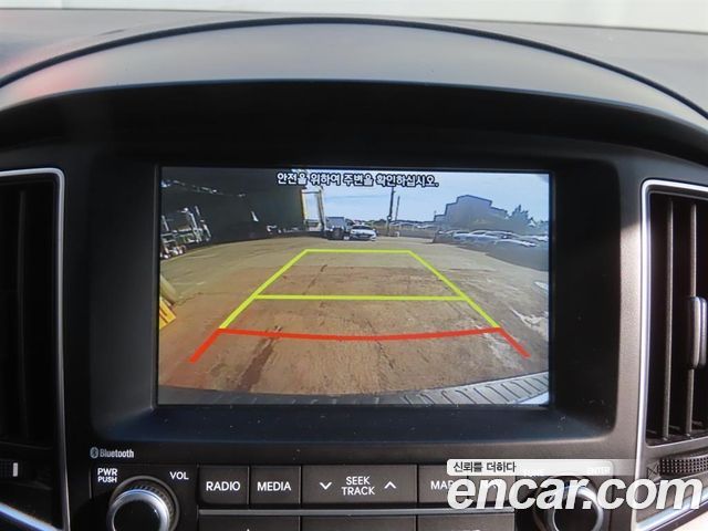 Hyundai Starex 2019 — photo 15
