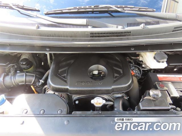Hyundai Starex 2019 — photo 16