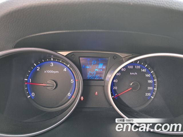 Hyundai Tucson 2015 — photo 8