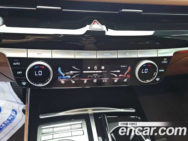 Genesis G80 2021 — photo 10