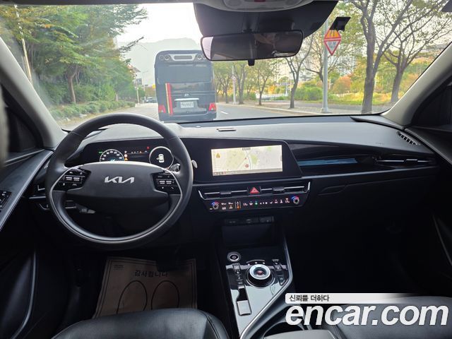 Kia Niro 2023 — photo 7