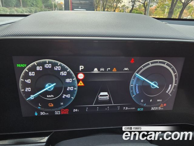 Kia Niro 2023 — photo 8