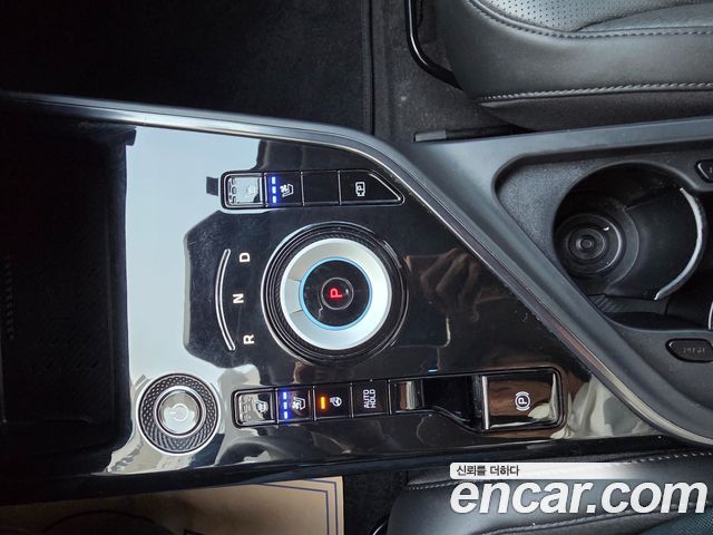 Kia Niro 2023 — photo 11