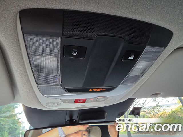 Kia Niro 2023 — photo 12