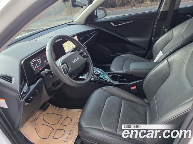 Kia Niro 2023 — photo 15