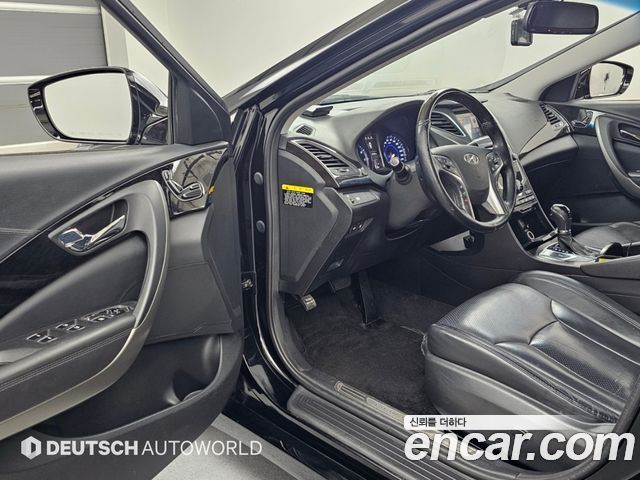 Hyundai Grandeur 2015 — photo 11