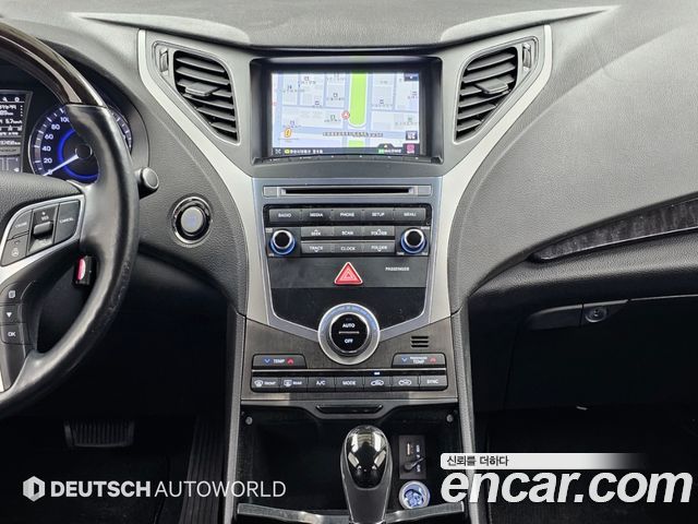 Hyundai Grandeur 2015 — photo 14