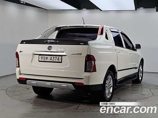 KG Mobility KORANDO 2014 — photo 4