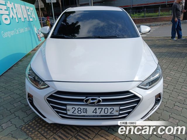 Hyundai AVANTE 2018 — photo 2