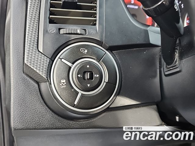 KG Mobility KORANDO 2015 — photo 16