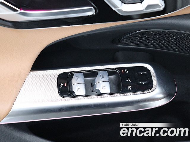 Mercedes-Benz E-Class 2025 — photo 5