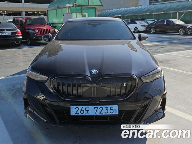 BMW i5 2025 — photo 3
