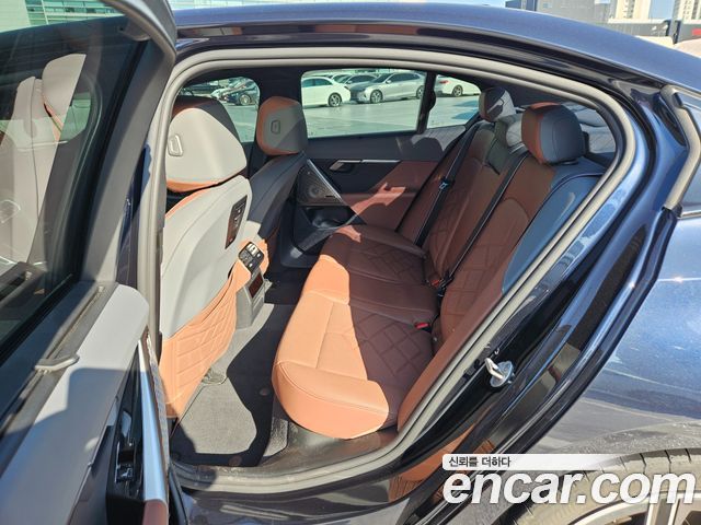 BMW i5 2025 — photo 6
