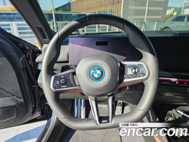 BMW i5 2025 — photo 8
