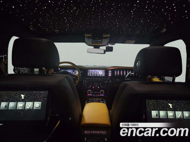 Rolls-Royce Cullinan 2025 — photo 14