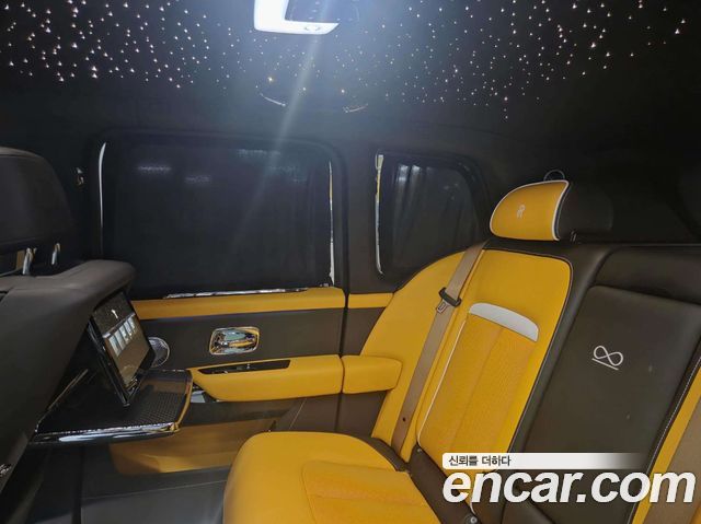 Rolls-Royce Cullinan 2025 — photo 18