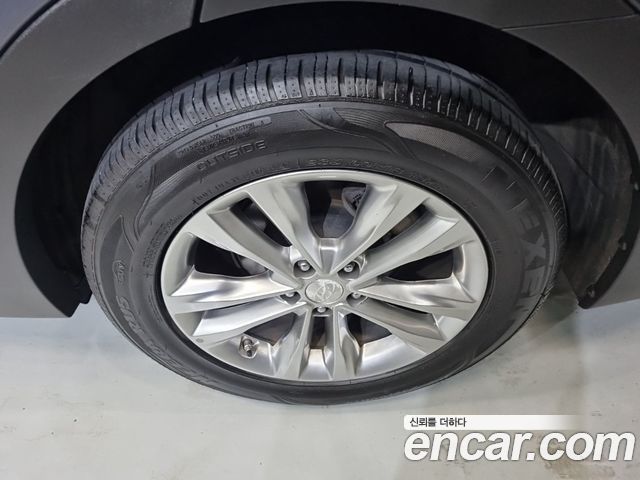Hyundai Santafe 2016 — photo 9