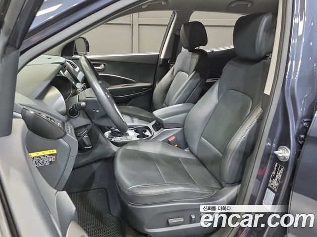 Hyundai Santafe 2016 — photo 18