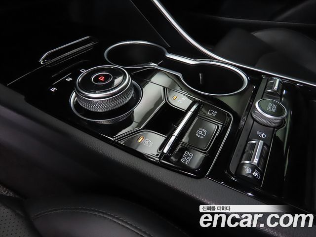 Kia K5 2023 — photo 11