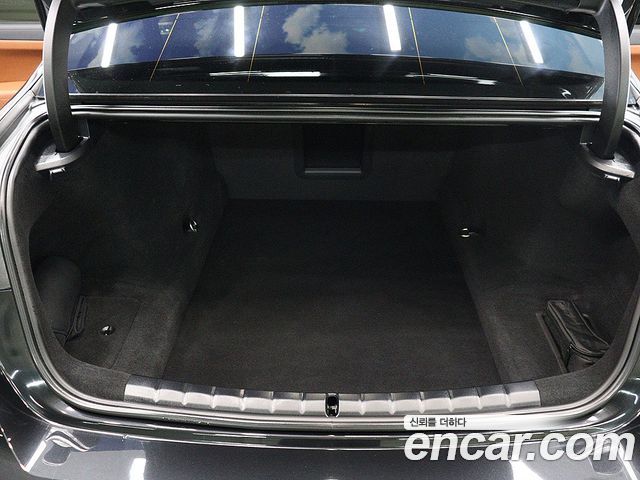 BMW 7-Series 2024 — photo 5