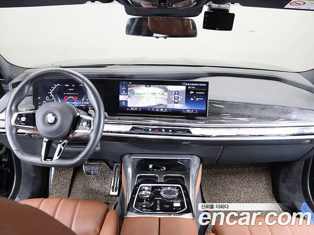 BMW 7-Series 2024 — photo 14