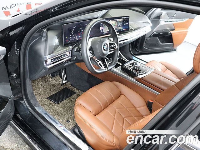 BMW 7-Series 2024 — photo 17
