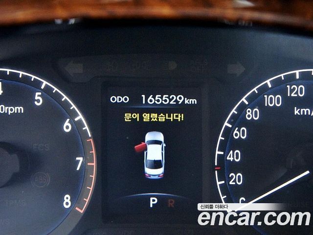 Hyundai Genesis 2010 — photo 9