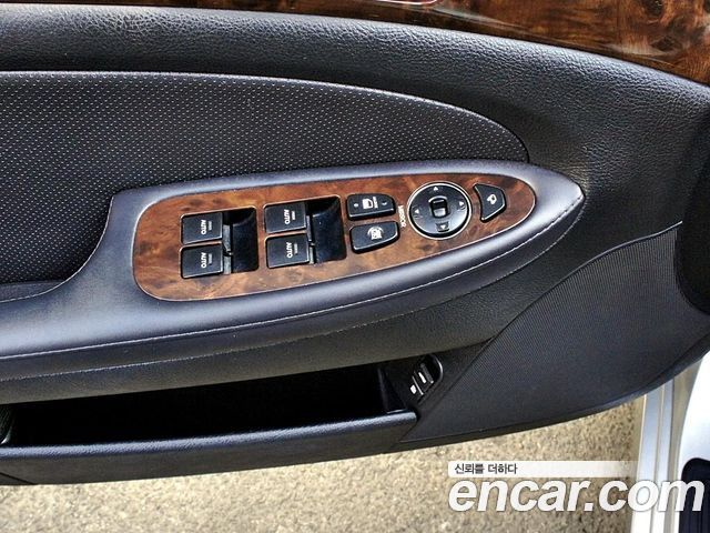 Hyundai Genesis 2010 — photo 13