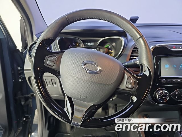 Renault Korea QM3 2015 — photo 9