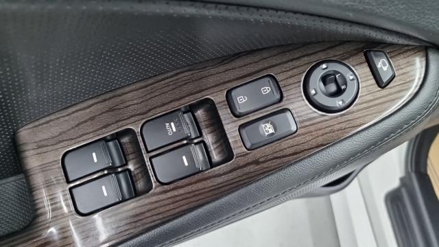 Kia K5 2014 — photo 17