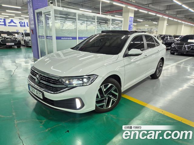 Volkswagen Jetta 2023 — photo 3