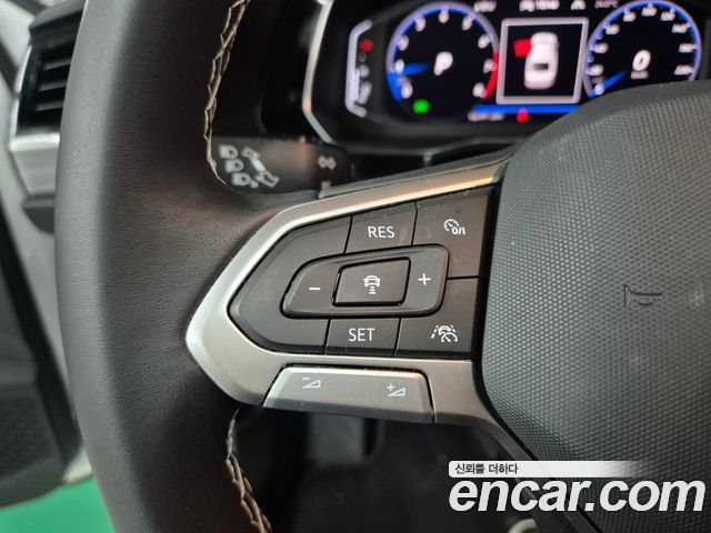 Volkswagen Jetta 2023 — photo 11