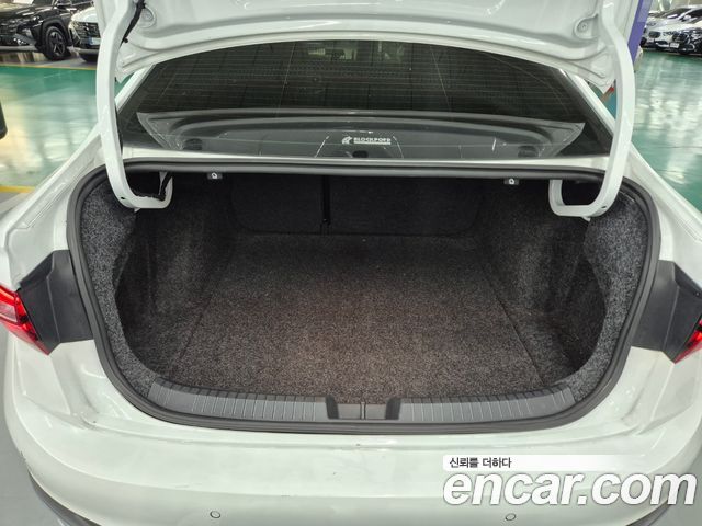 Volkswagen Jetta 2023 — photo 15