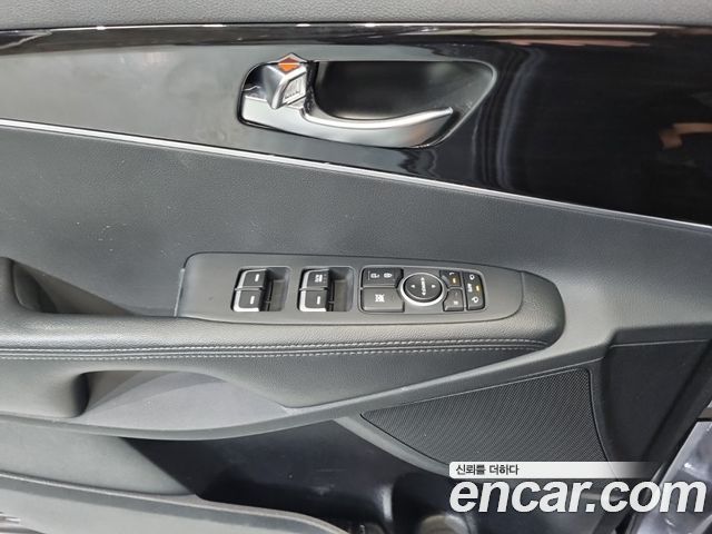 Kia Sorento 2019 — photo 15