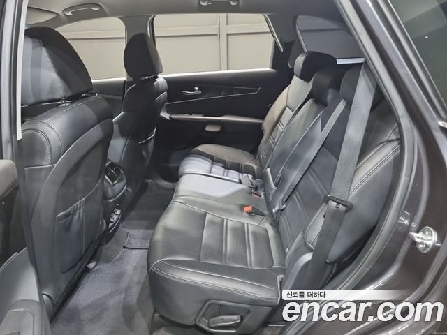Kia Sorento 2019 — photo 18