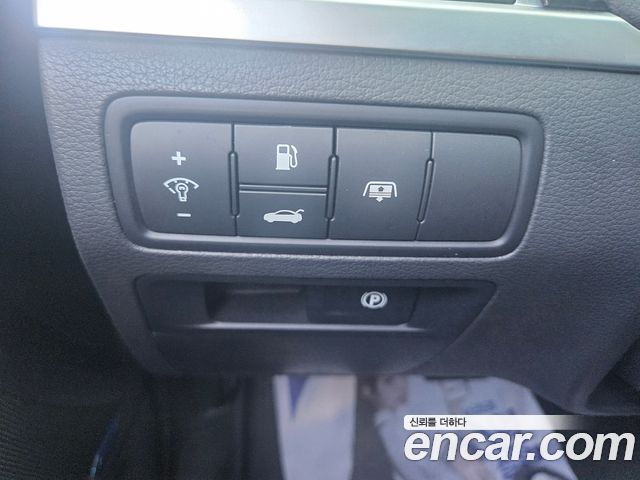 Hyundai Genesis 2015 — photo 13