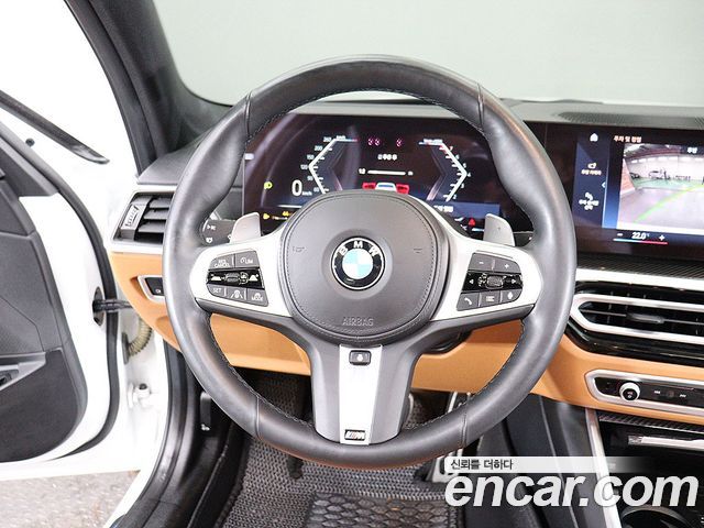 BMW 3-Series 2023 — photo 9