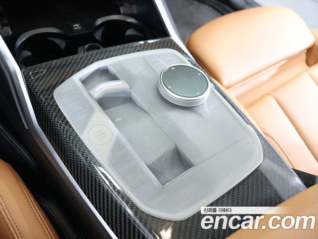BMW 3-Series 2023 — photo 20
