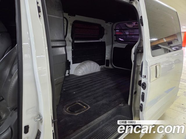 Hyundai Starex 2015 — photo 7