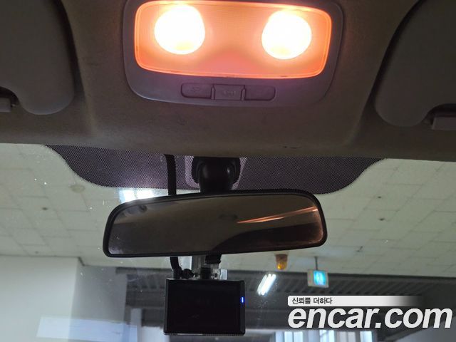Hyundai Starex 2015 — photo 17