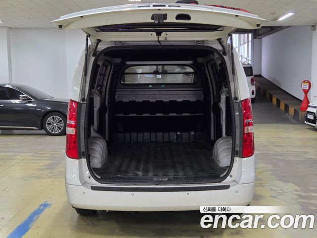 Hyundai Starex 2015 — photo 19