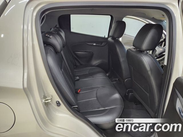 Chevrolet Korea Spark 2017 — photo 16