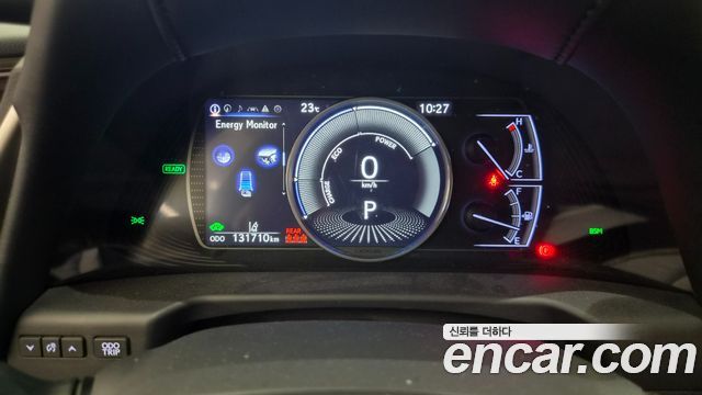 Lexus ES 2019 — photo 8