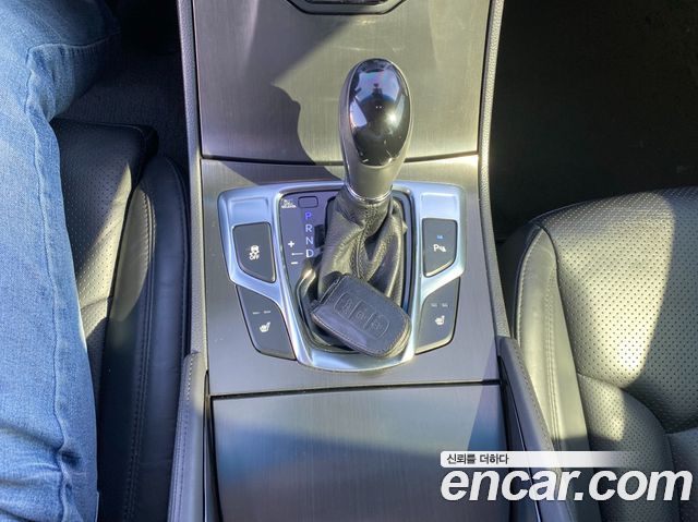 Hyundai Grandeur 2015 — photo 11