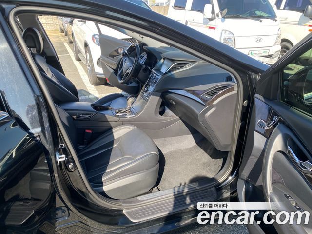 Hyundai Grandeur 2015 — photo 17